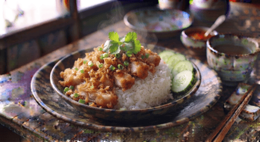 ข้าวไก่ทอดกระเทียม